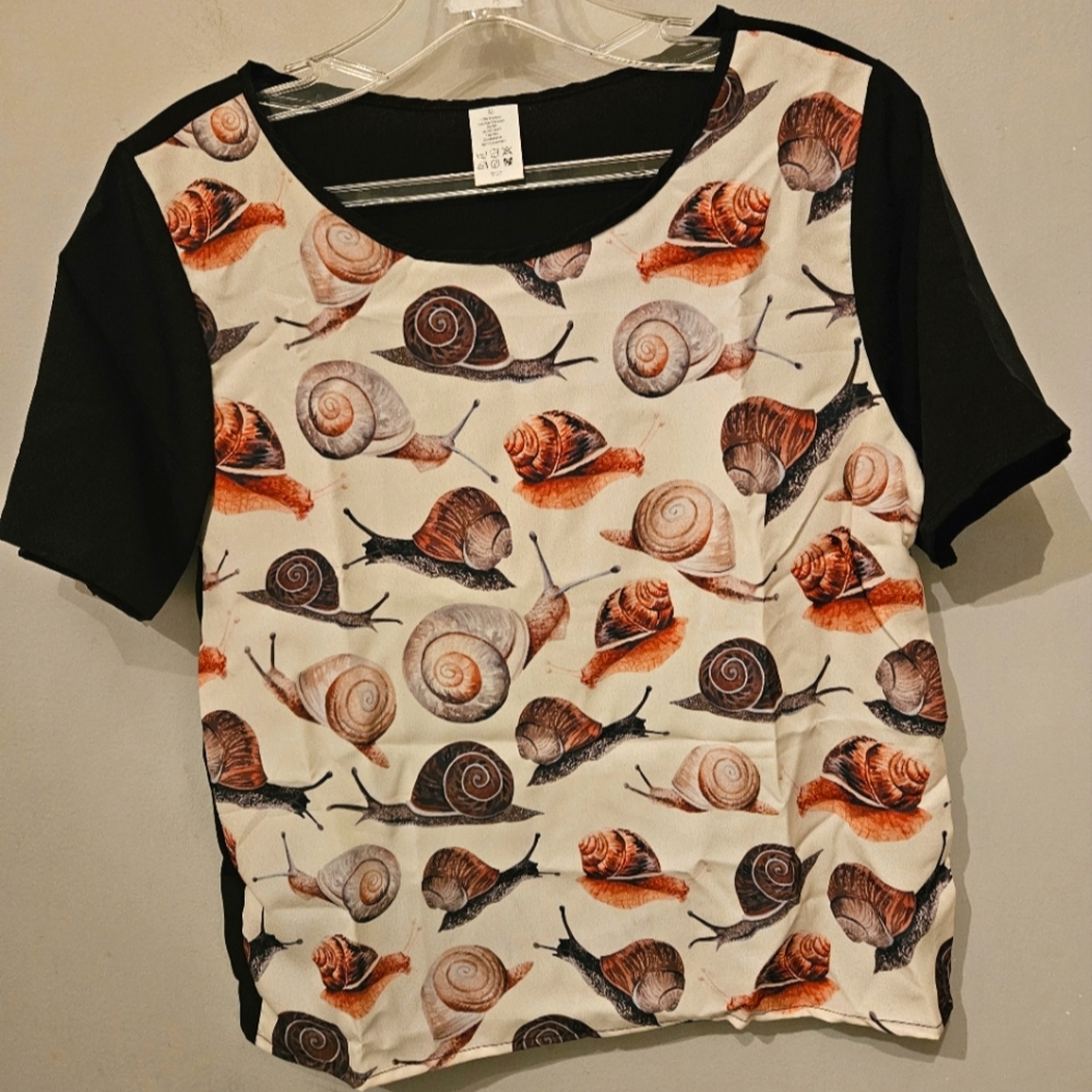 Snail T Shirt NWOT